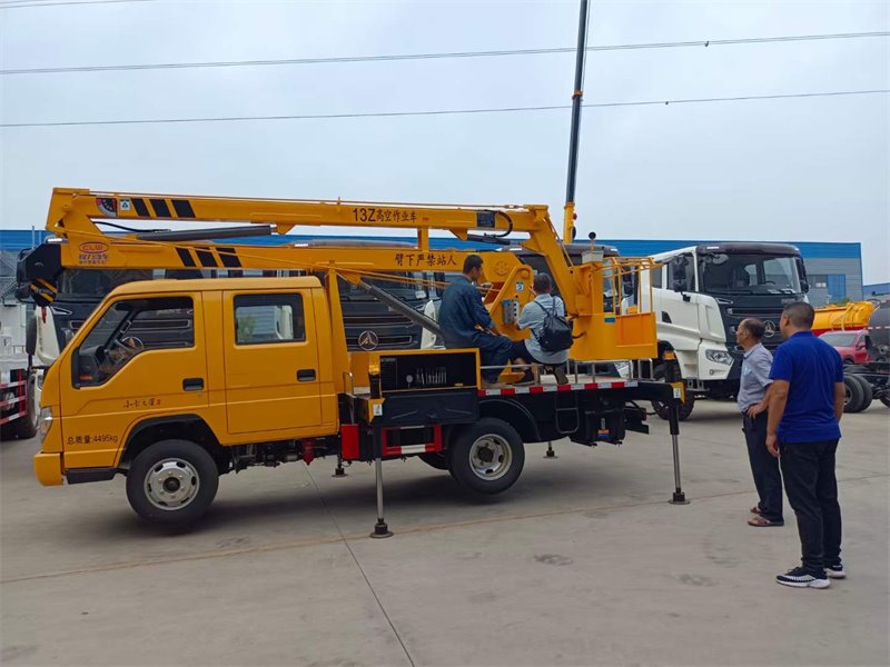 高空升降車維護(hù)保養(yǎng)技巧
