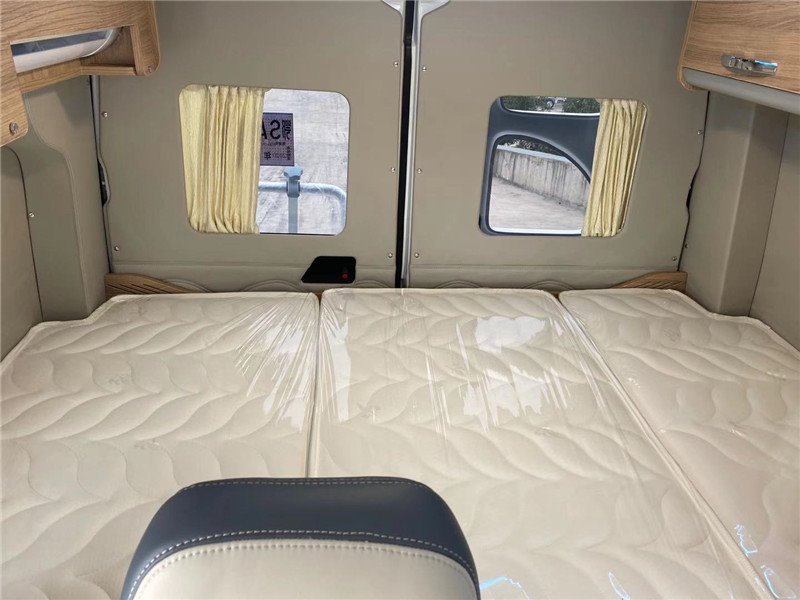 V80短軸中頂自動擋房車性價如何