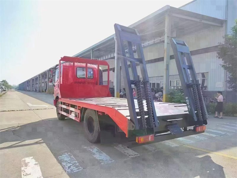 單橋拉150的平板車