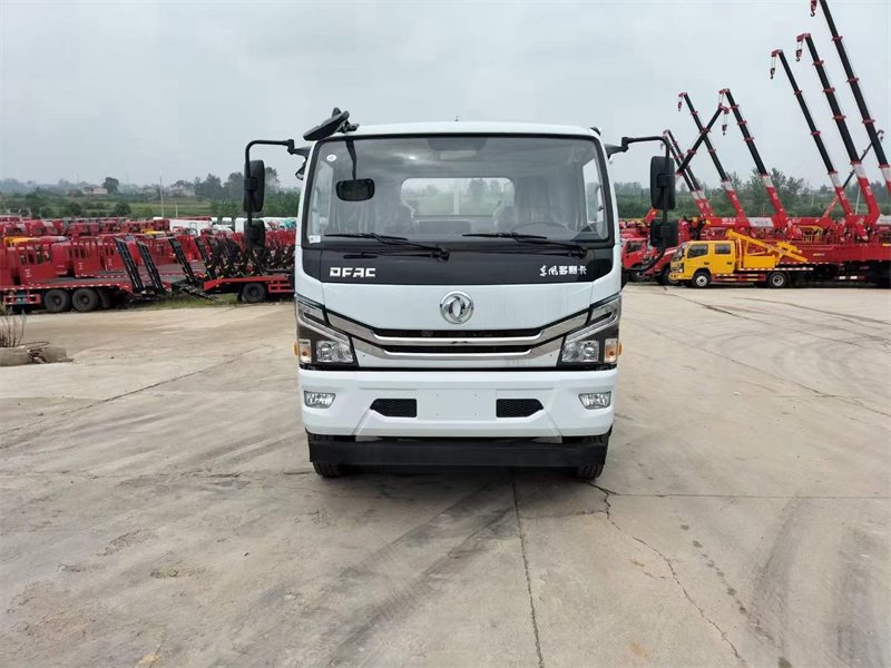 單排國(guó)六平板運(yùn)輸車(chē)東風(fēng)多利卡D7多少錢(qián)