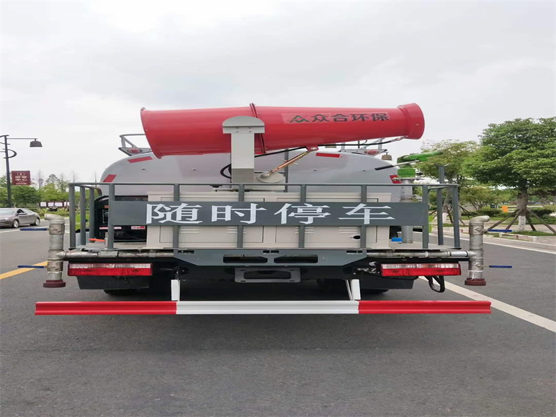 道路環(huán)衛(wèi)灑水車的日常維護保養(yǎng)方法