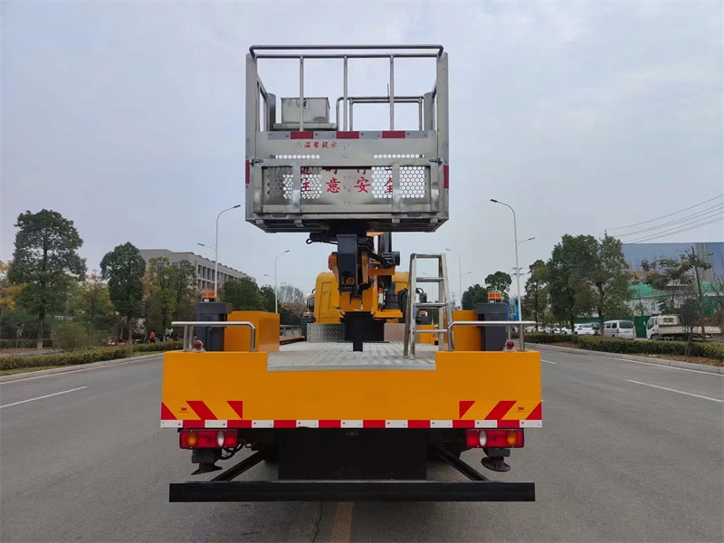 32米高空作業(yè)車生產(chǎn)廠家