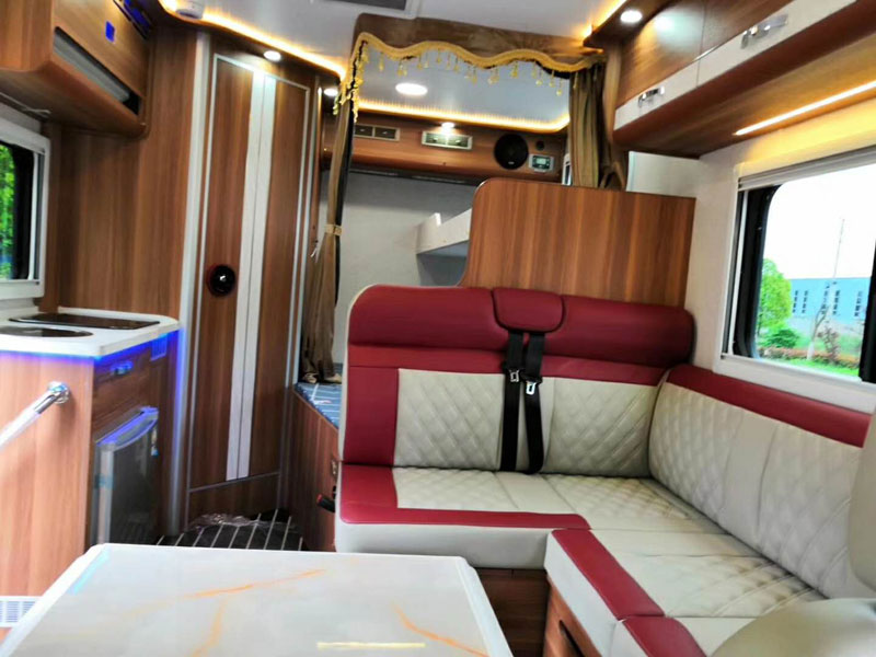 大通C型旅居房車