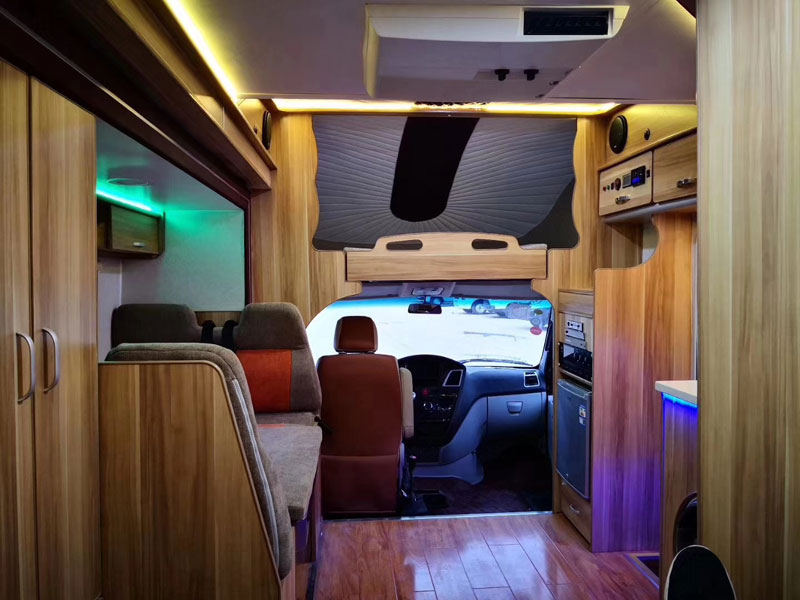 依維柯寶迪C型房車
