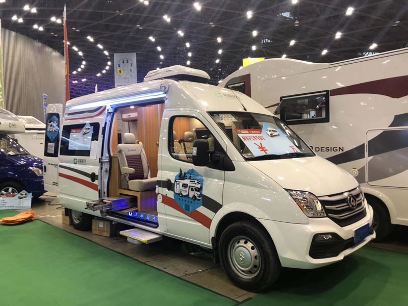 大通V80長軸高頂房車傲旅雅舒特房車