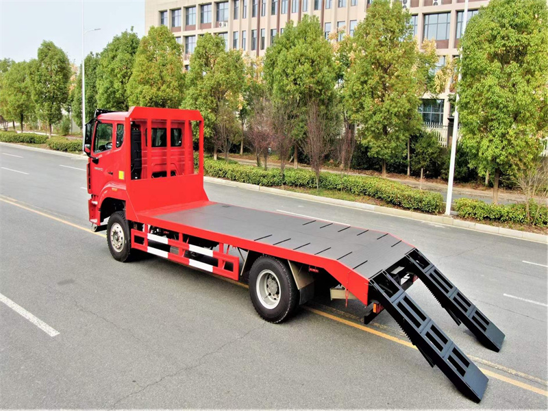 重汽豪沃單橋平板運(yùn)輸車廠家自產(chǎn)自銷
