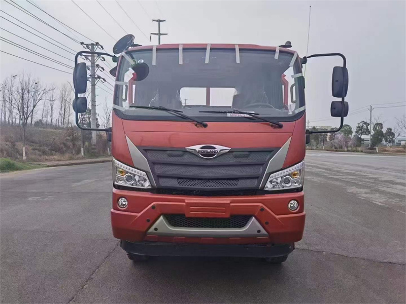 福田國六三軸平板運(yùn)輸車可上北京牌