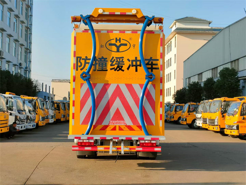 程力防撞緩沖車直銷