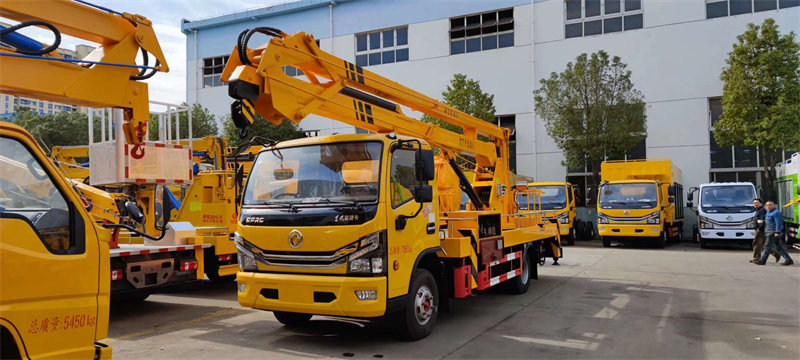 東風(fēng)多利卡18.5米高空作業(yè)車140馬力