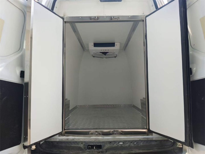 江鈴福特全順面包冷藏車