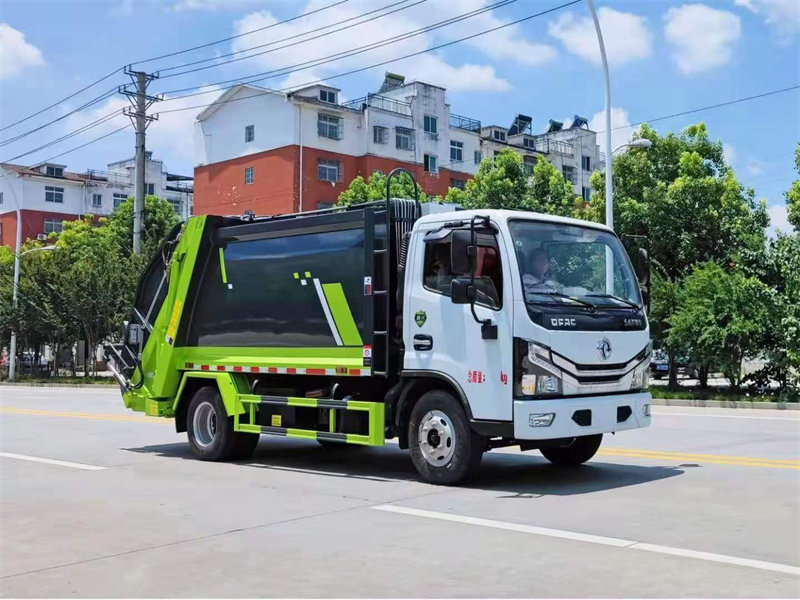小多利卡壓縮垃圾車