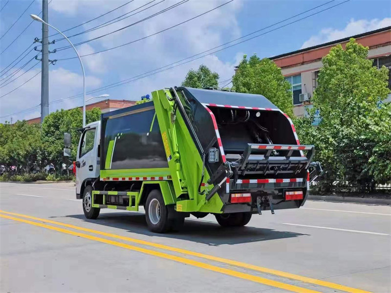 小多利卡壓縮垃圾車