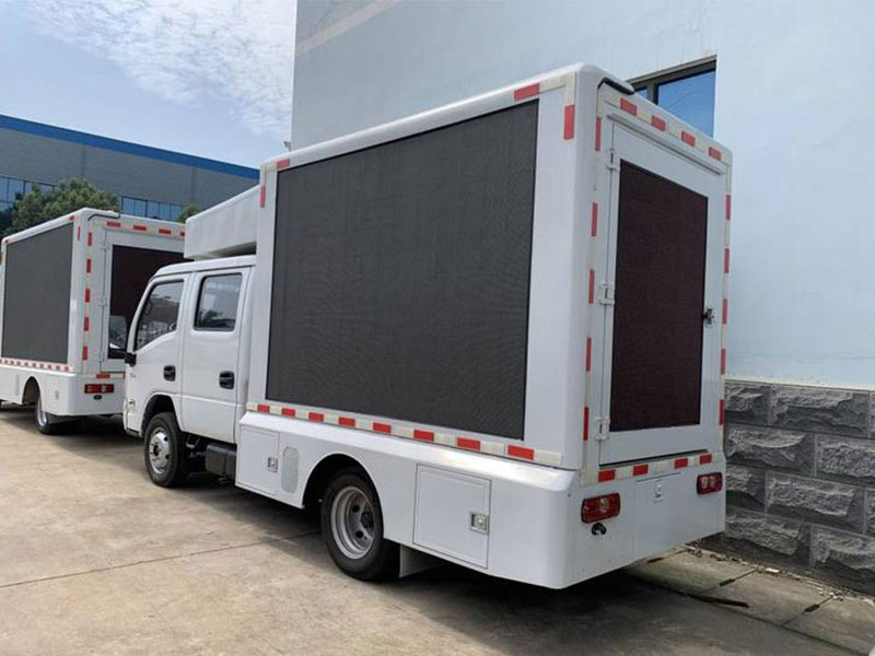 國六躍進(jìn)雙排座廣告宣傳車