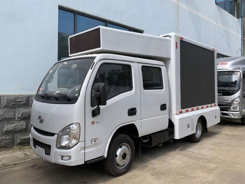 國六躍進(jìn)雙排座廣告宣傳車