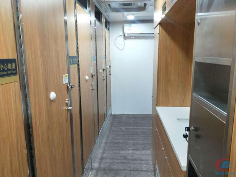重汽廁所車,重汽豪沃車載衛(wèi)生間