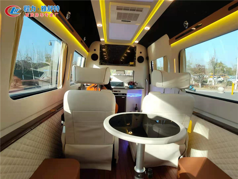 奔馳凌特商務(wù)房車515傲旅雅舒特房車