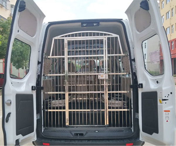國六江鈴福特全順囚車-柴油版