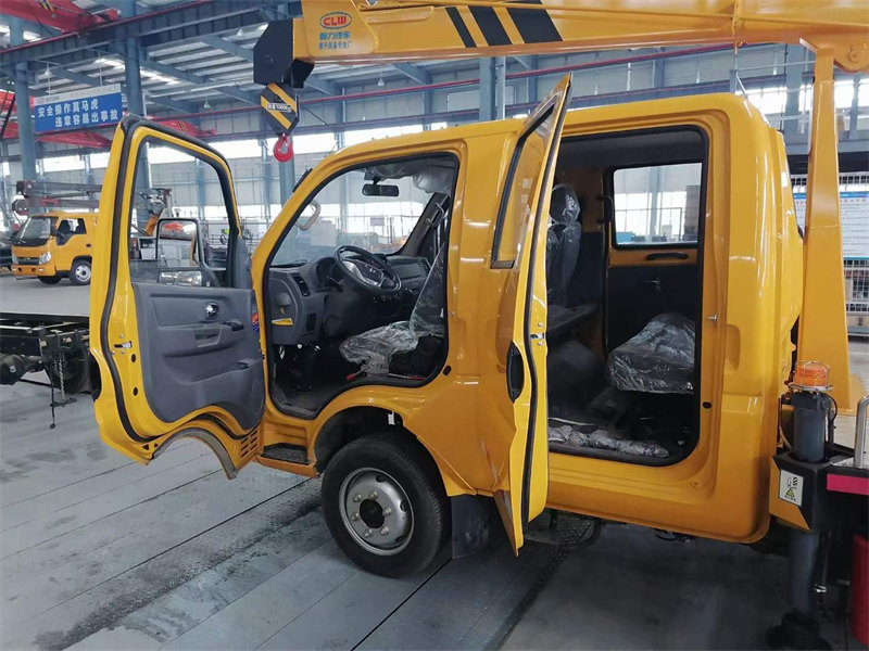 13米高空作業(yè)車藍(lán)牌現(xiàn)車特價(jià)