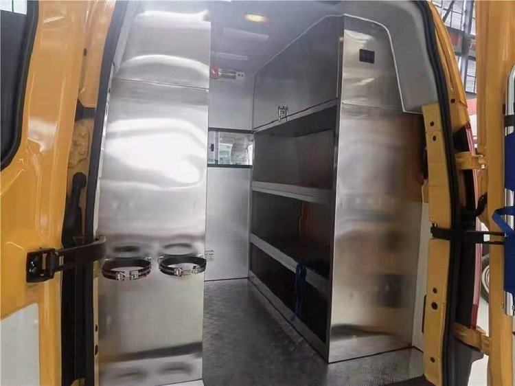 藍(lán)牌國六福特工程車 4-7座救險(xiǎn)電力工程車