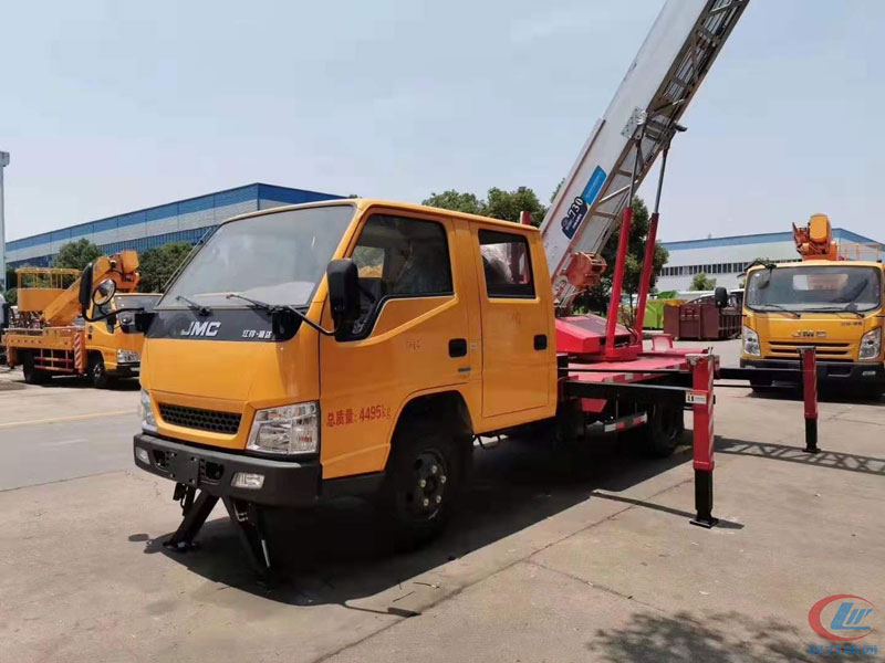 江鈴30米進(jìn)口云梯車
