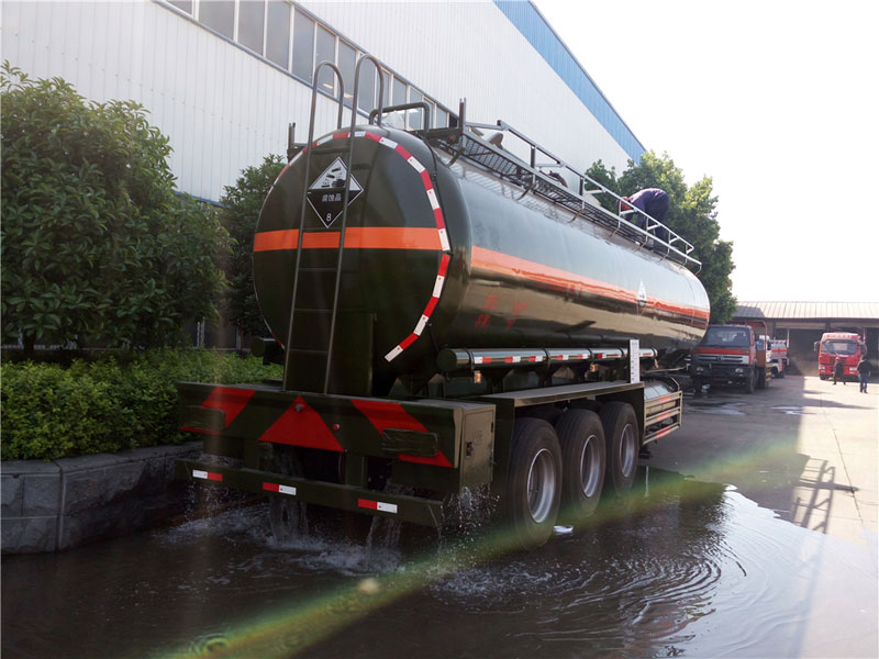 氫氟酸運(yùn)輸車