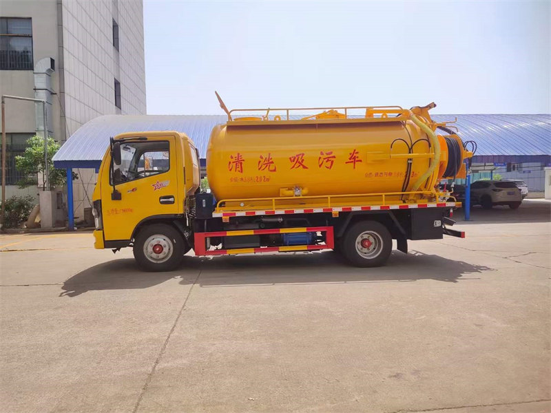 東風(fēng)清洗吸污車吸力大