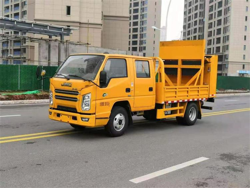 藍(lán)牌防撞緩沖車招標(biāo)利器