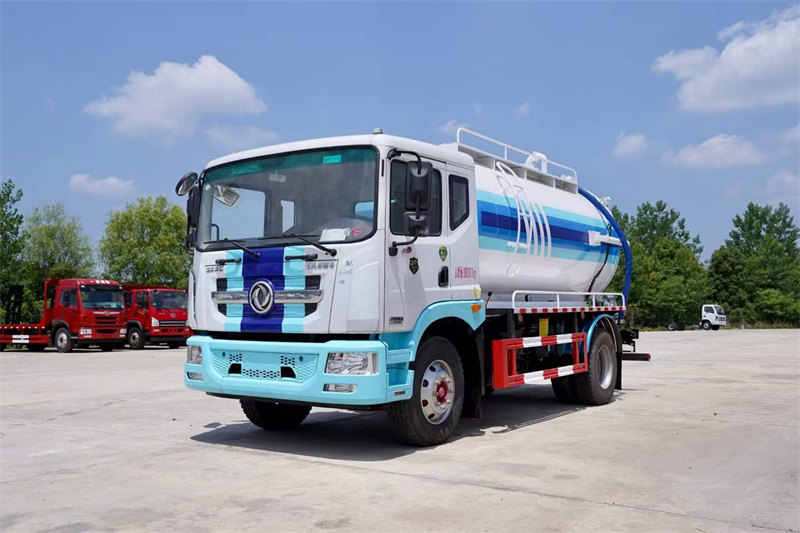 東風D9吸污車