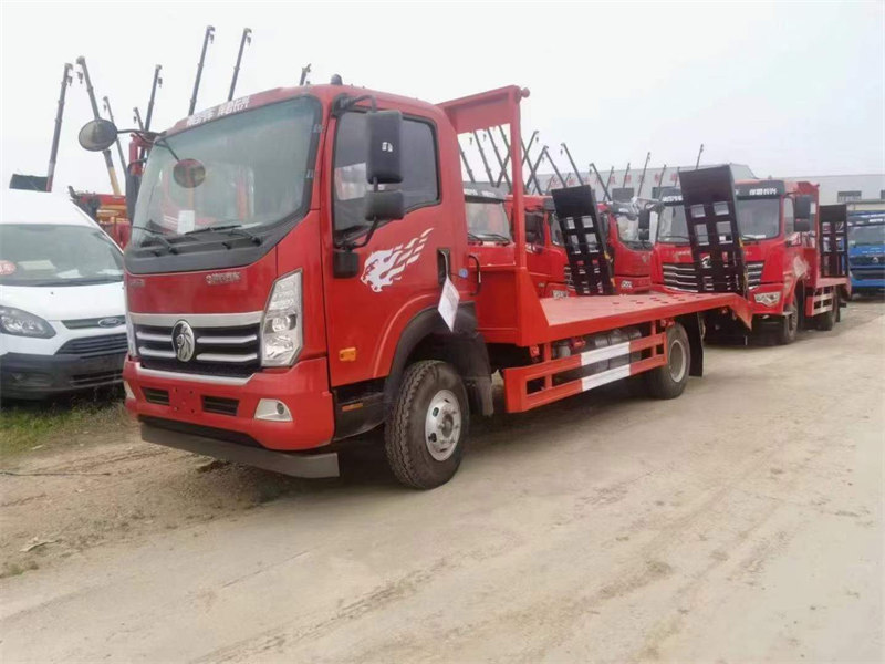 重汽王牌平板車3900軸距