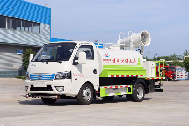 程力純電動(dòng)灑水車今日發(fā)車