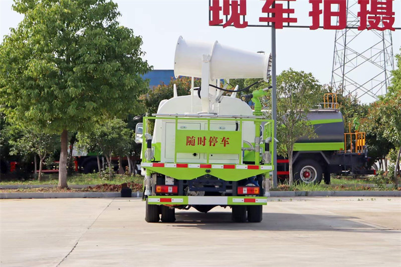 程力純電動(dòng)灑水車今日發(fā)車