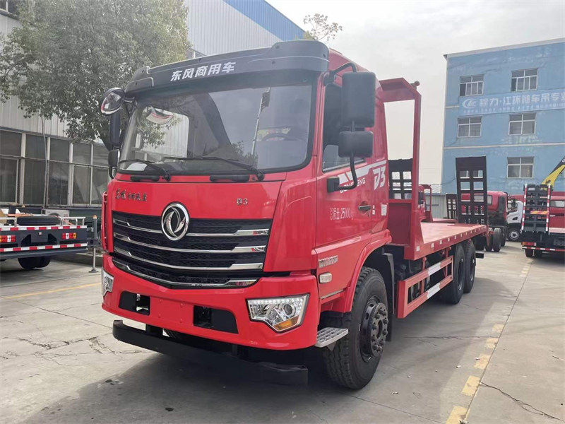東風(fēng)專底平板運輸車270馬力