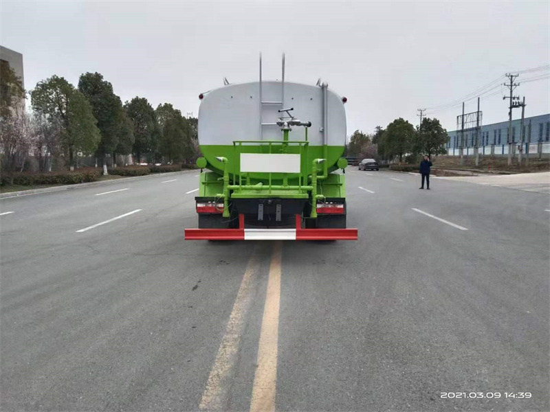 12方福瑞卡F9灑水車(chē)現(xiàn)車(chē)