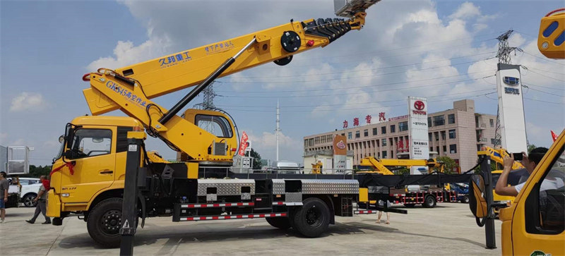 45米大黃蜂高空作業(yè)車黑科技