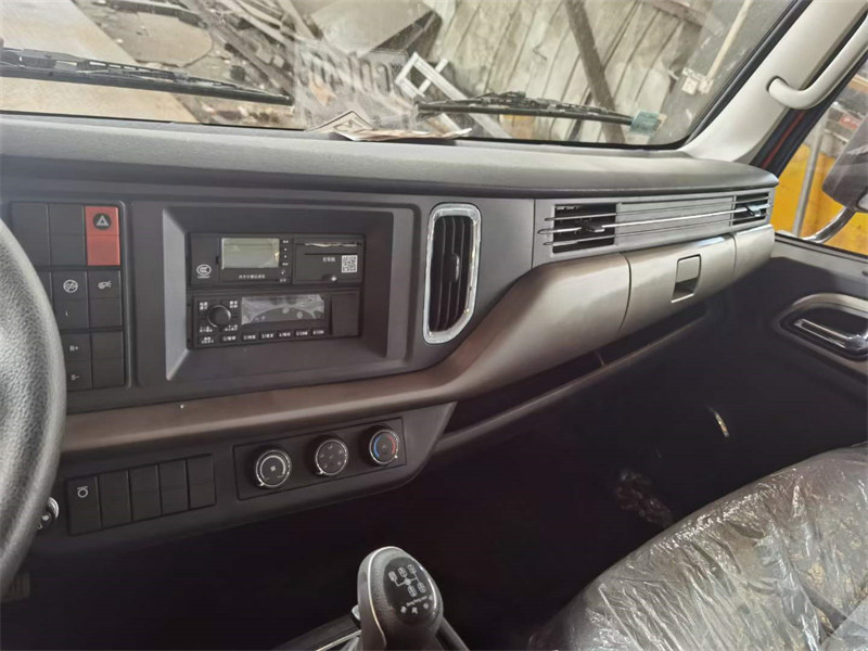 東風D3平板車現(xiàn)車銷售