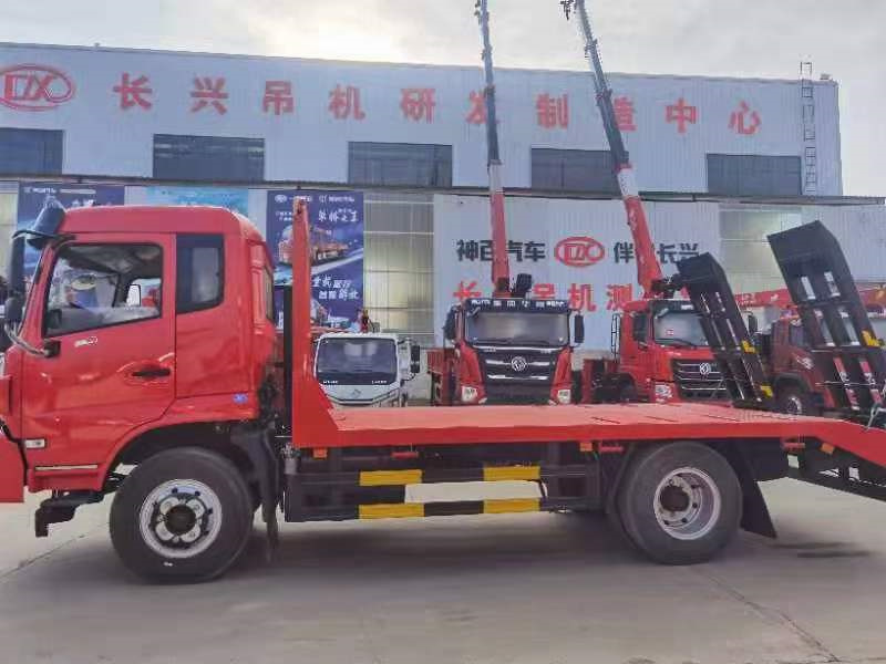 東風(fēng)福瑞卡平板運(yùn)輸車熱賣