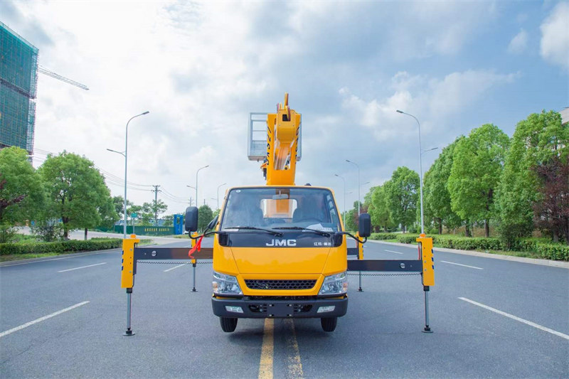 27米高空作業(yè)車江鈴輕量化
