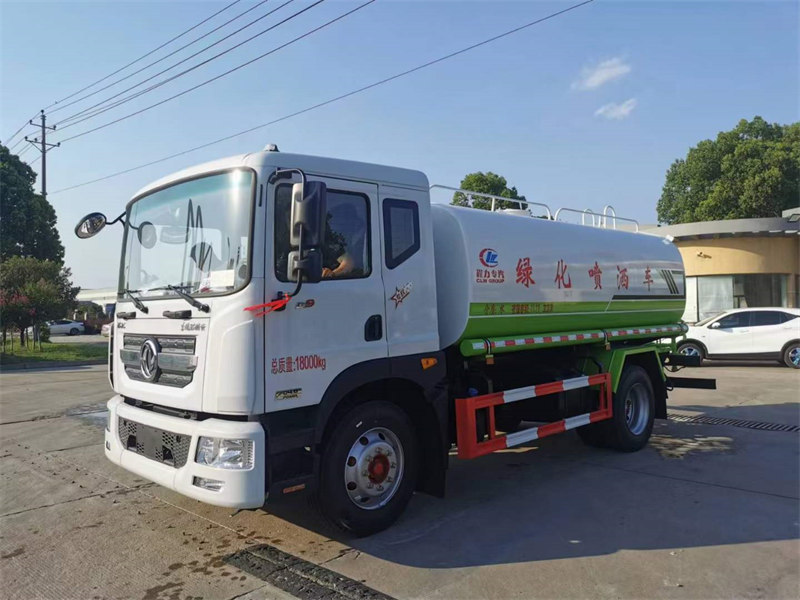 12方灑水車大量現(xiàn)車