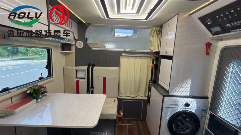 躍進(jìn)H500硬派升降頂房車傲旅雅舒特房車