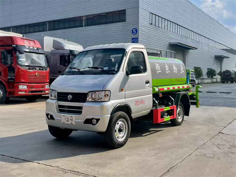 小型灑水車(chē)湖北自營(yíng)廠家