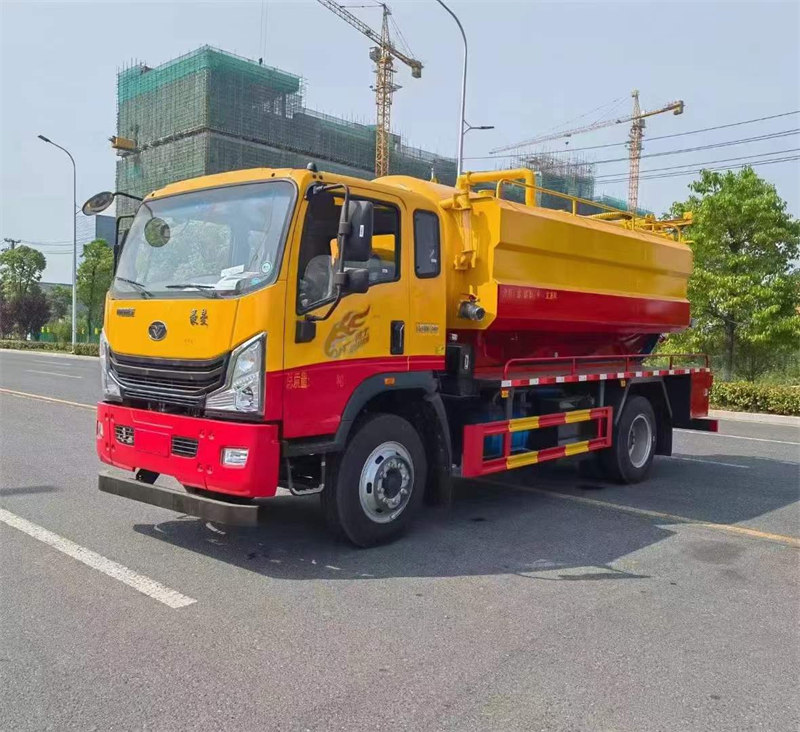 12方豪曼罐清洗吸污車(chē)190馬力