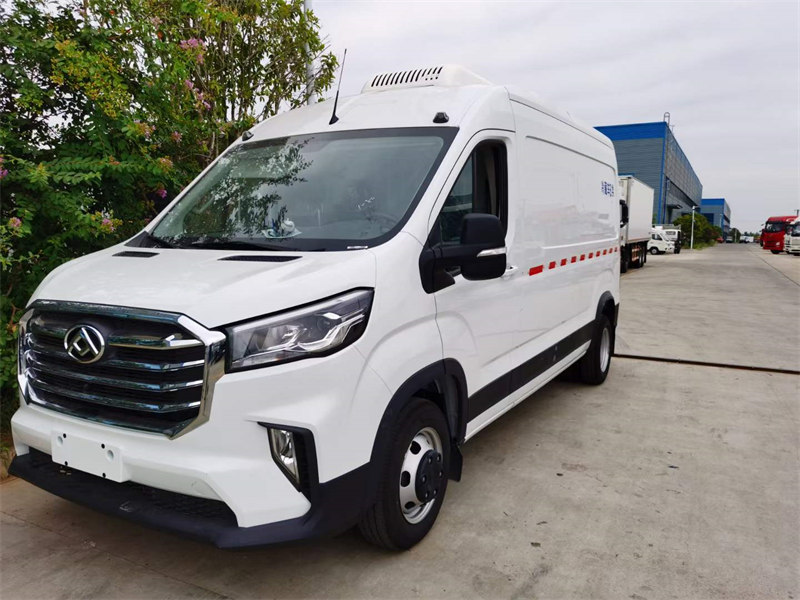 上汽大通V80自動擋冷藏車現(xiàn)車