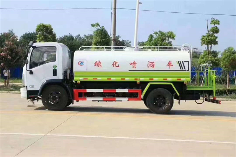 5方灑水車一輛多少錢