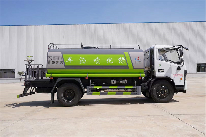 三伏天灑水車使用注意問題