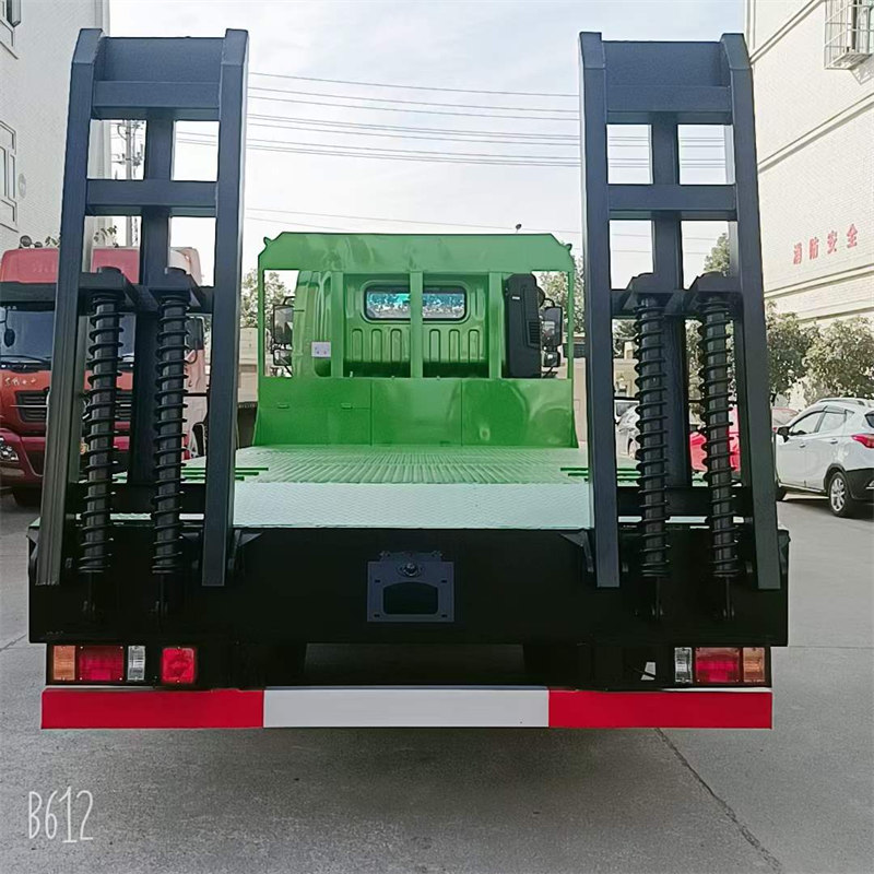 重汽王牌黃牌平板車4200軸距