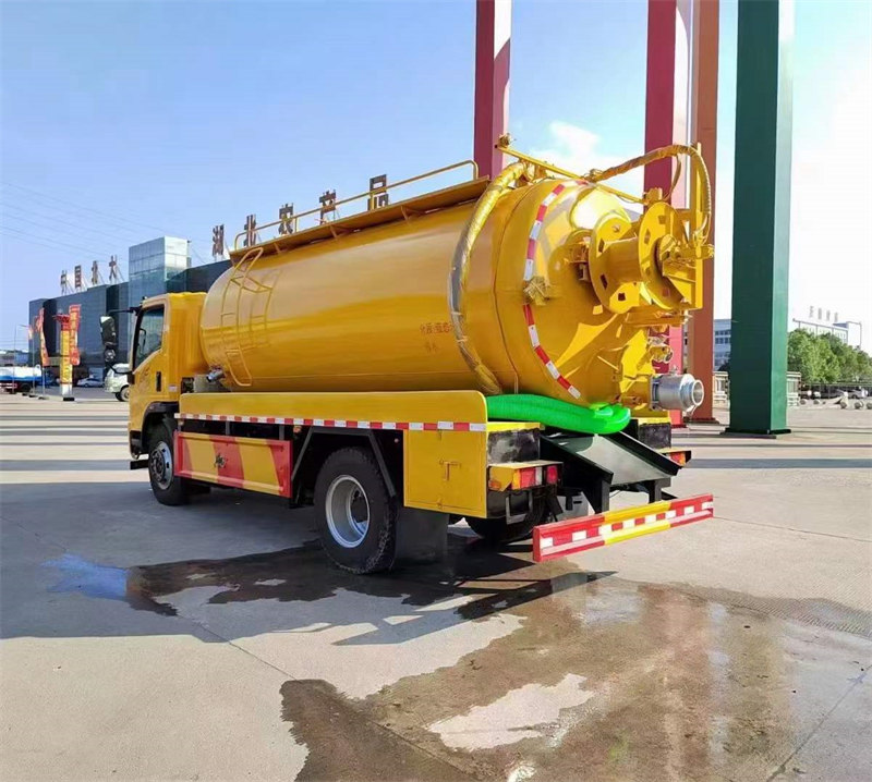 12方一體罐清洗吸污車多少錢