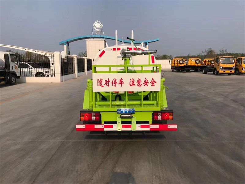 3方左右的藍(lán)牌灑水車哪里有
