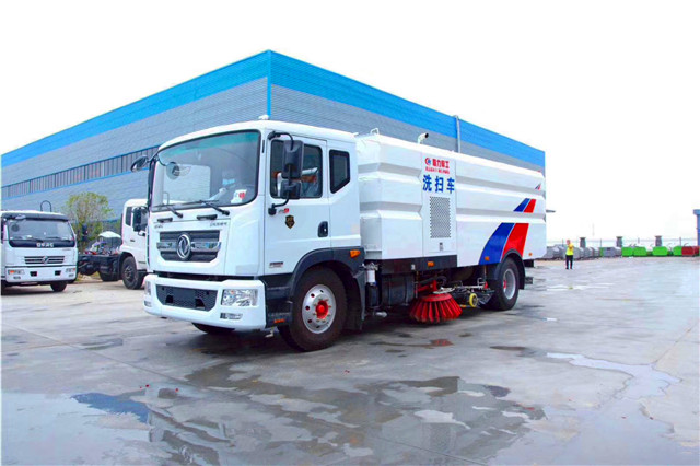 東風(fēng)D9洗掃車(chē)（8水/7塵）