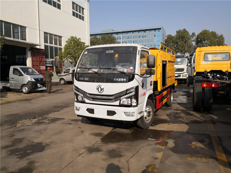 東風(fēng)新款6方方罐高壓清洗車