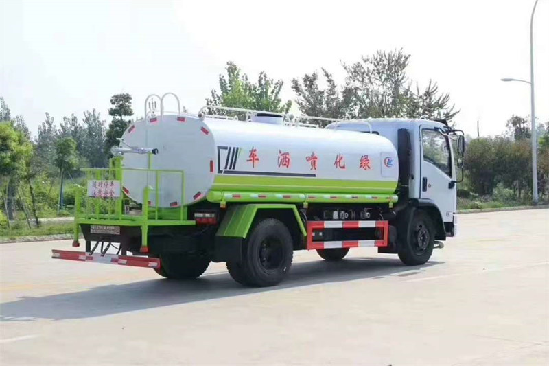 5方灑水車一輛多少錢